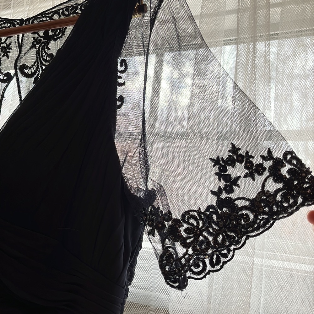 Adrianna Papell Size 16 formal dress